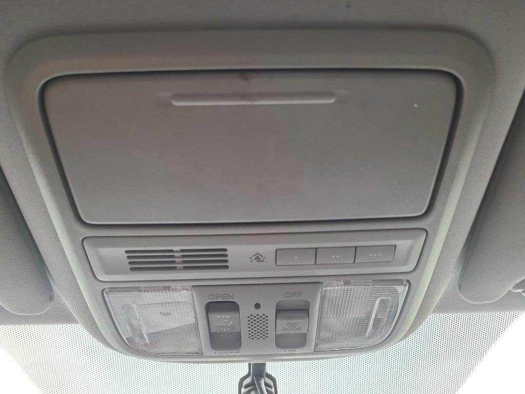 2017 Honda Pilot Image 30