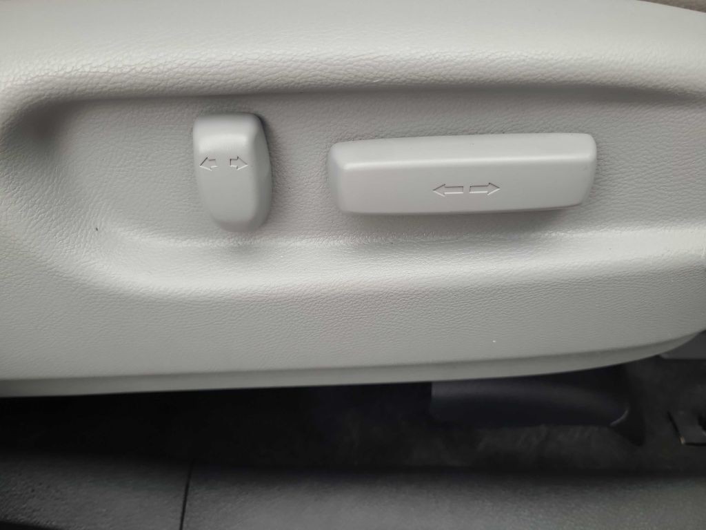 2017 Honda Pilot Image 32