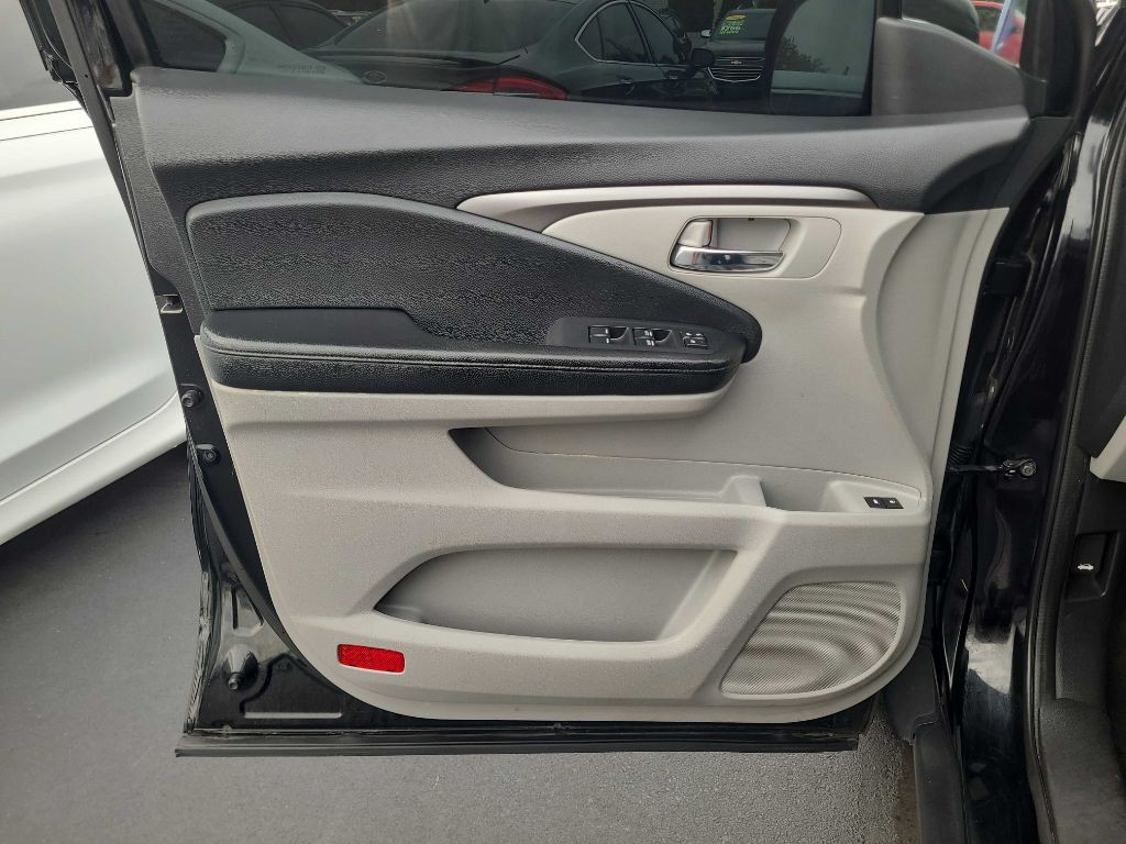 2017 Honda Pilot Image 34