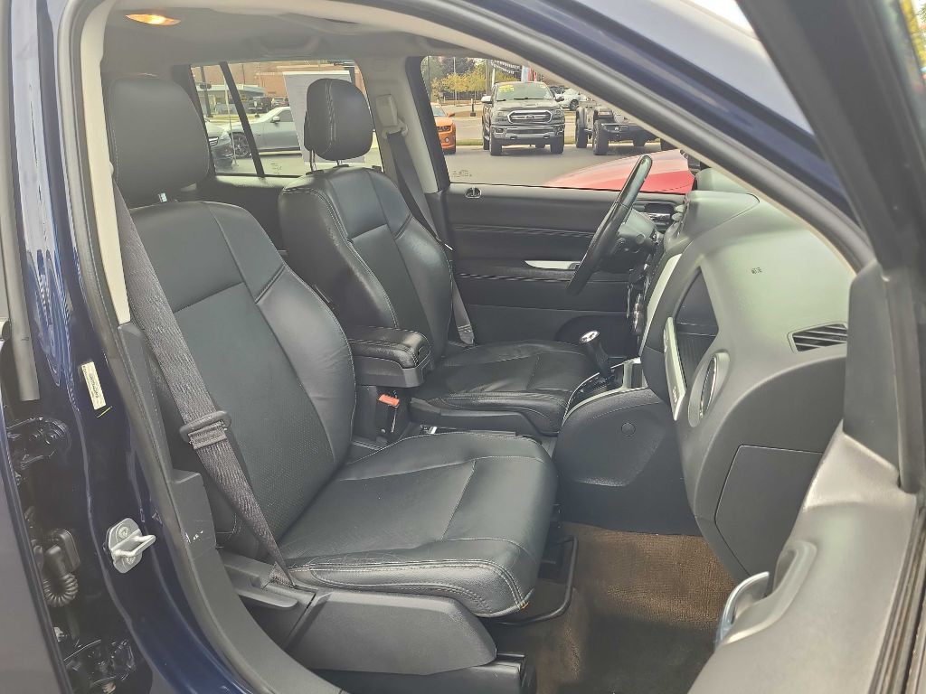 2016 Jeep Compass Image 12