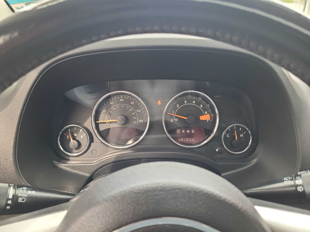 2016 Jeep Compass Image 18