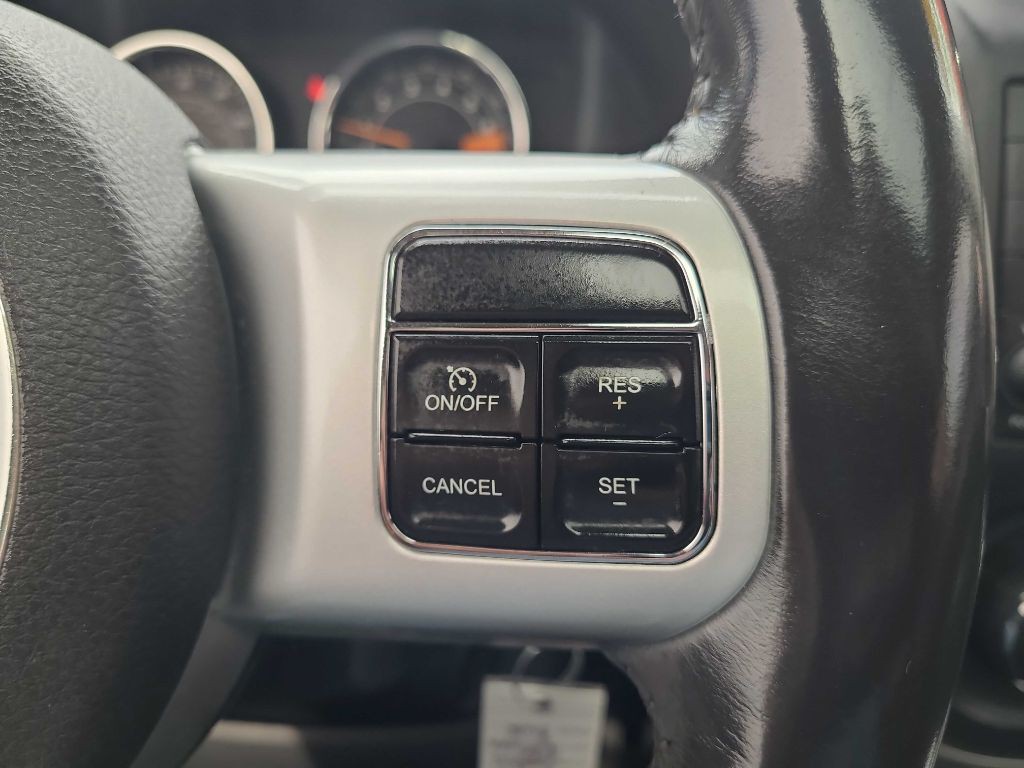 2016 Jeep Compass Image 22