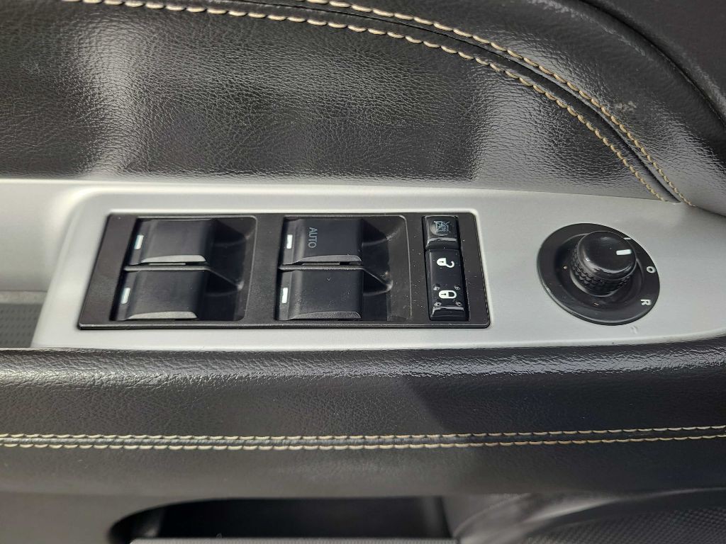 2016 Jeep Compass Image 25