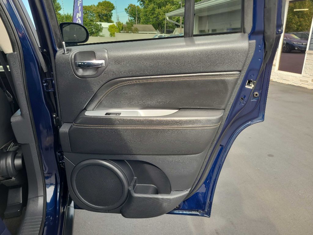 2016 Jeep Compass Image 29