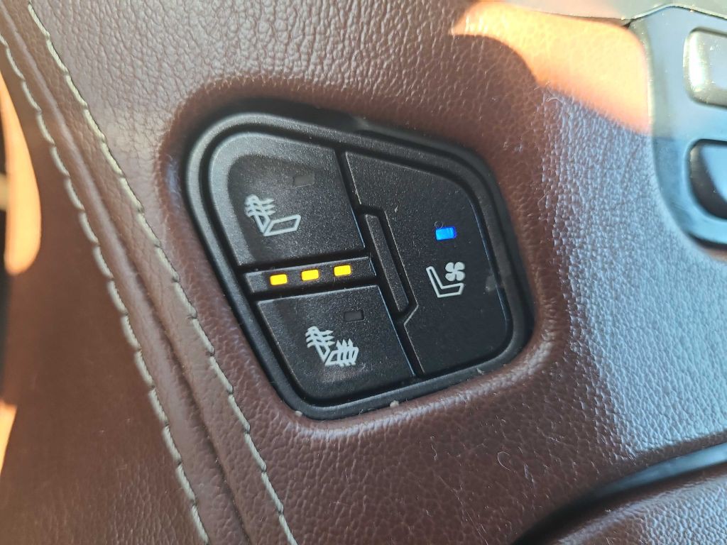 2017 Chevrolet Tahoe Image 27