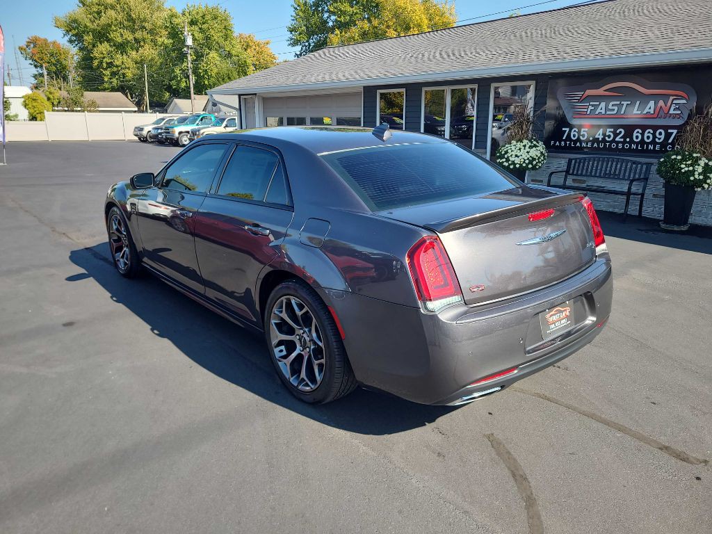 2018 Chrysler 300 Image 3