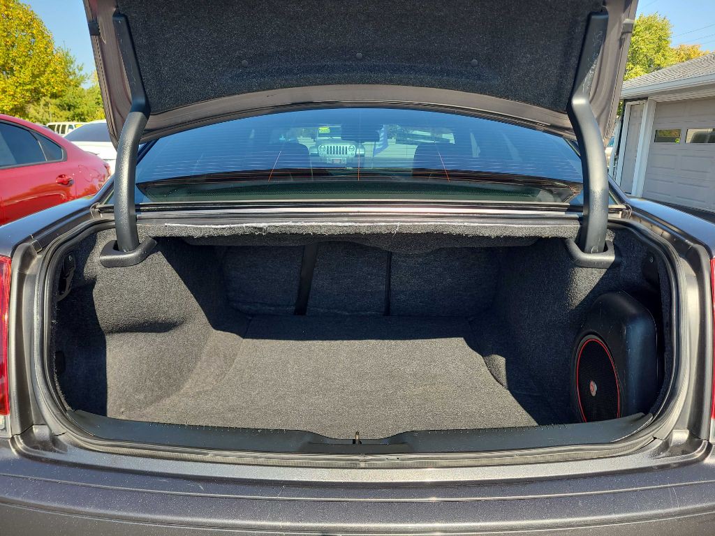 2018 Chrysler 300 Image 14
