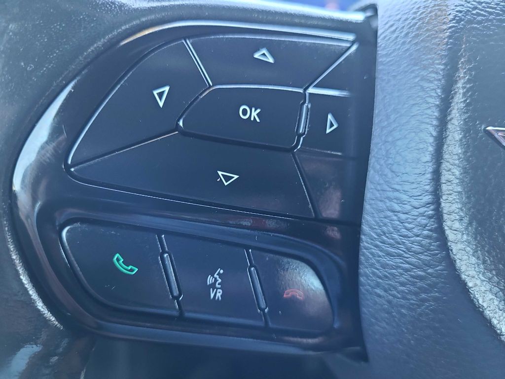 2018 Chrysler 300 Image 21