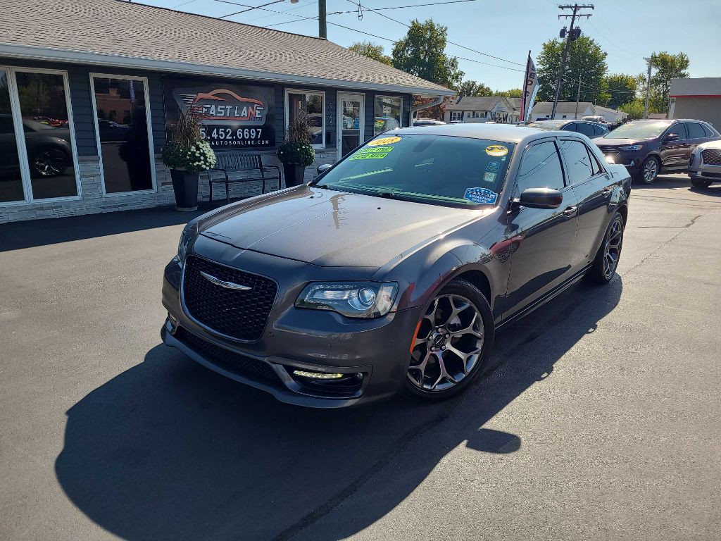 2018 Chrysler 300 Image 1