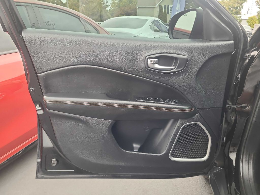 2018 Jeep Compass Image 29