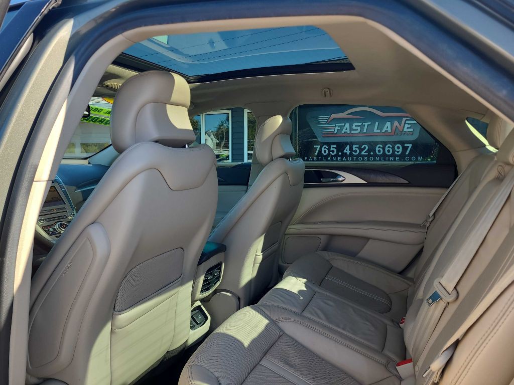 2017 Lincoln MKZ Image 9