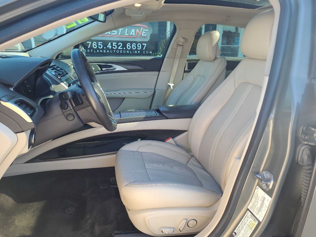 2017 Lincoln MKZ Image 11