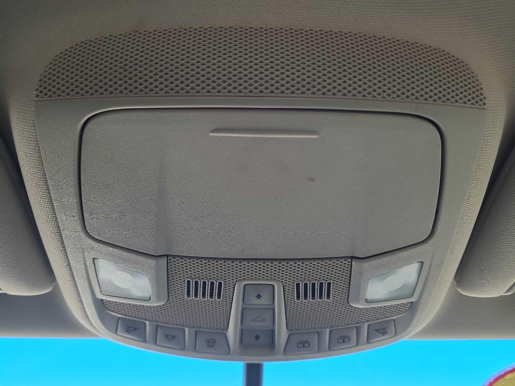 2017 Lincoln MKZ Image 31