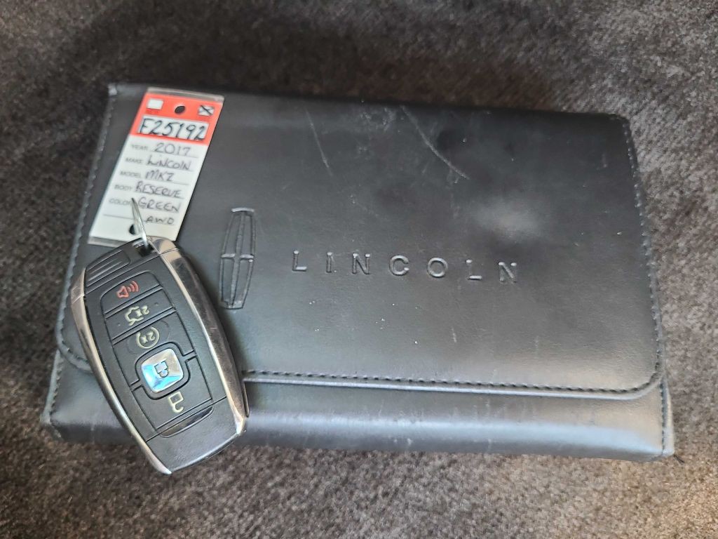 2017 Lincoln MKZ Image 47