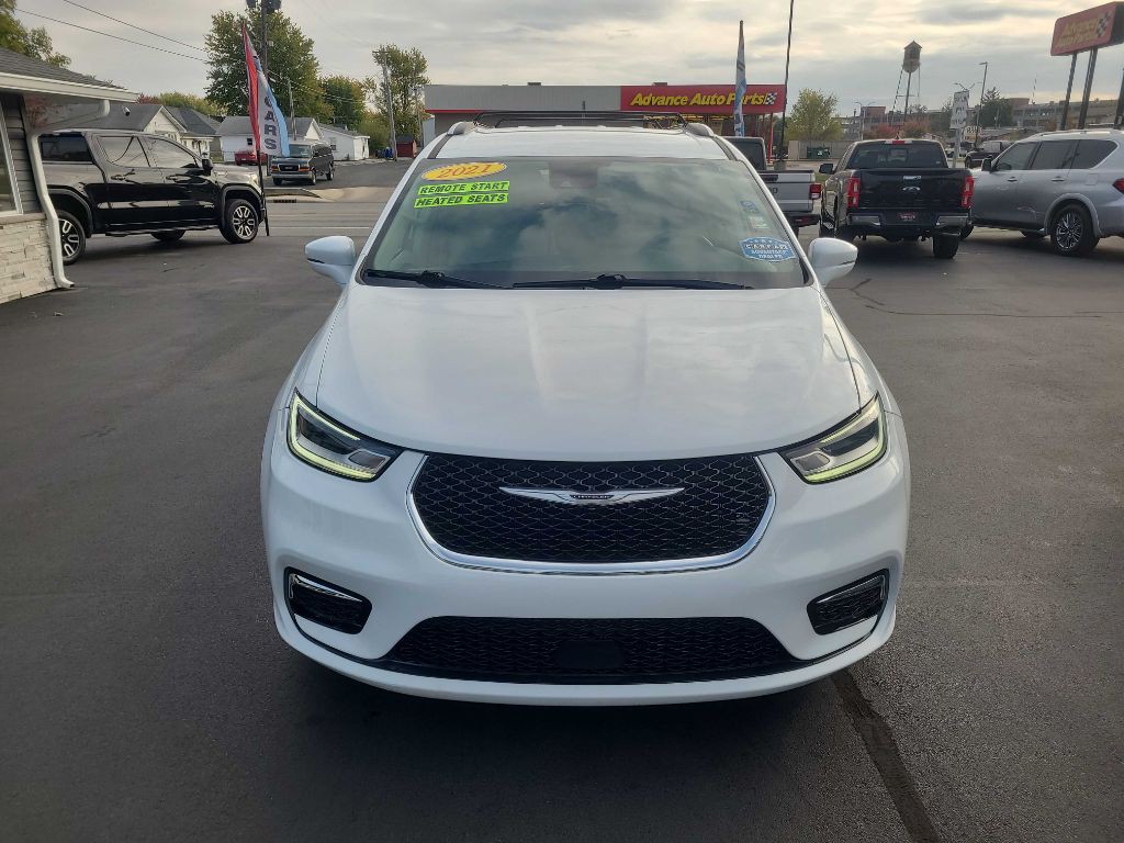 2021 Chrysler Pacifica Image 8
