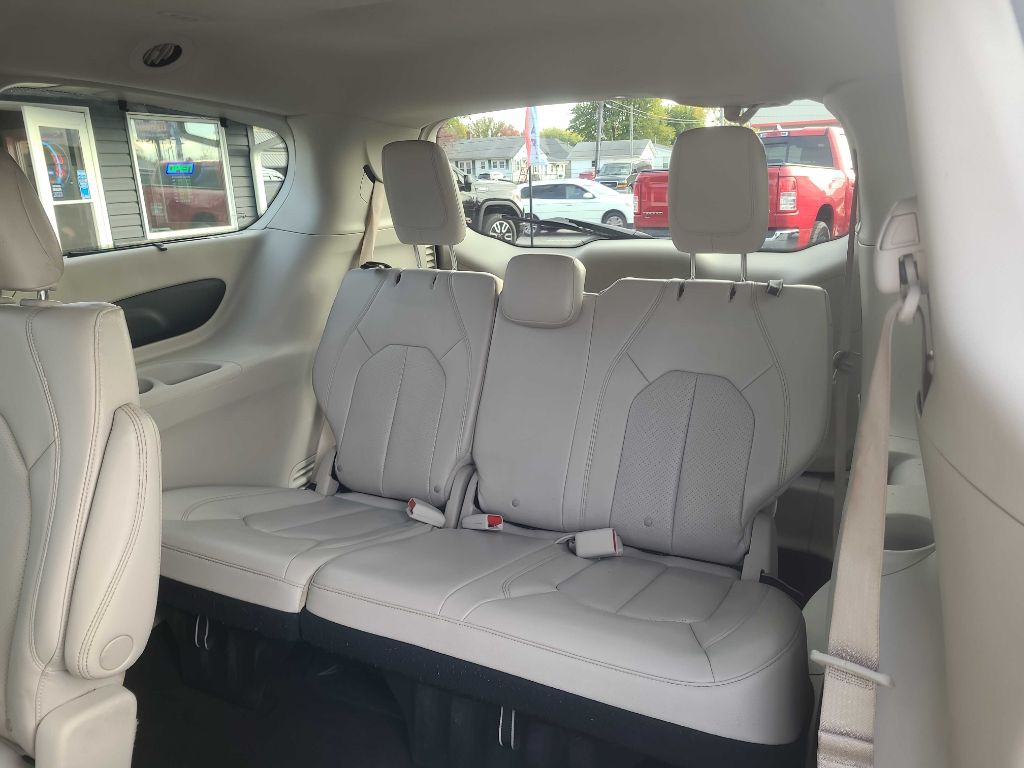 2021 Chrysler Pacifica Image 14