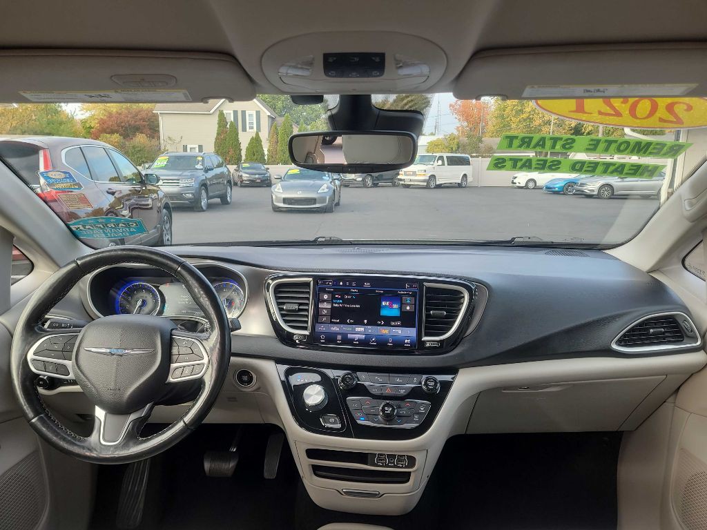 2021 Chrysler Pacifica Image 18