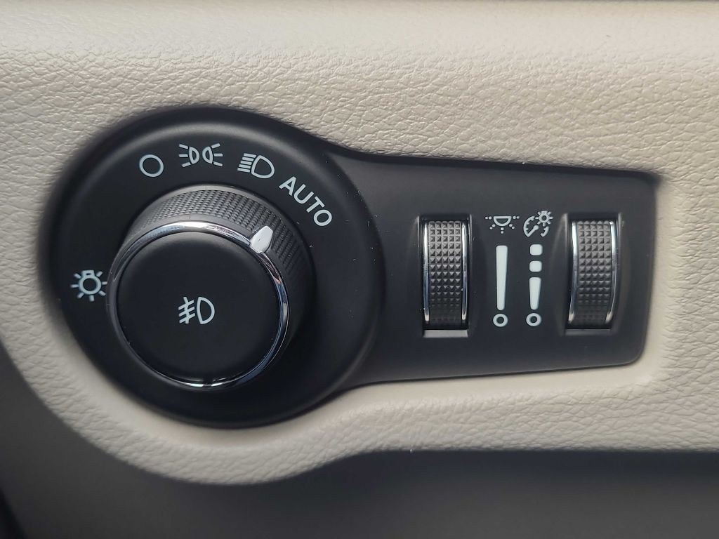 2021 Chrysler Pacifica Image 21