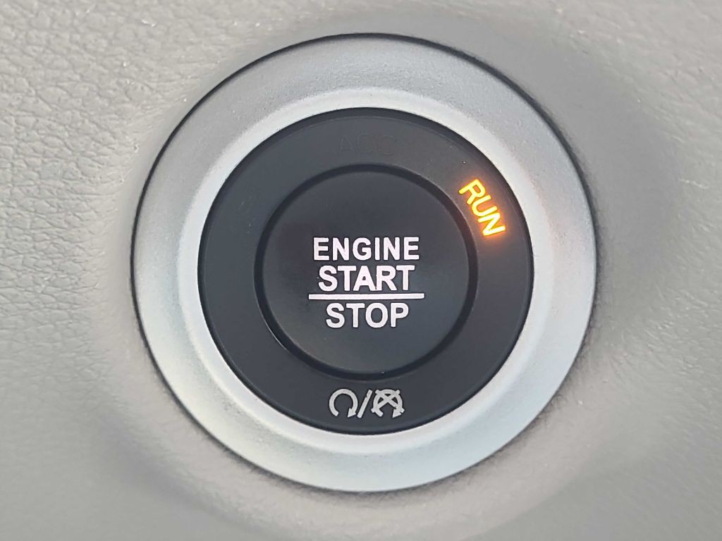 2021 Chrysler Pacifica Image 24