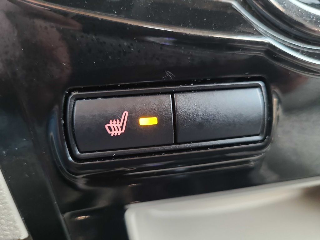 2016 Ford Fiesta Image 24