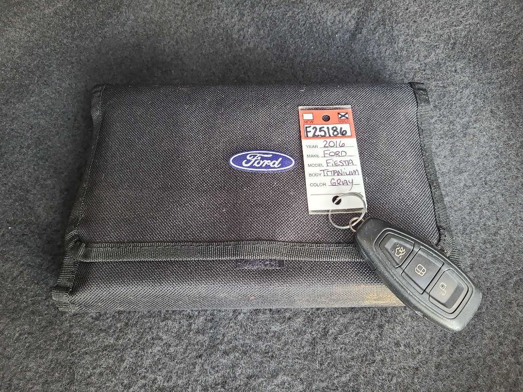 2016 Ford Fiesta Image 38