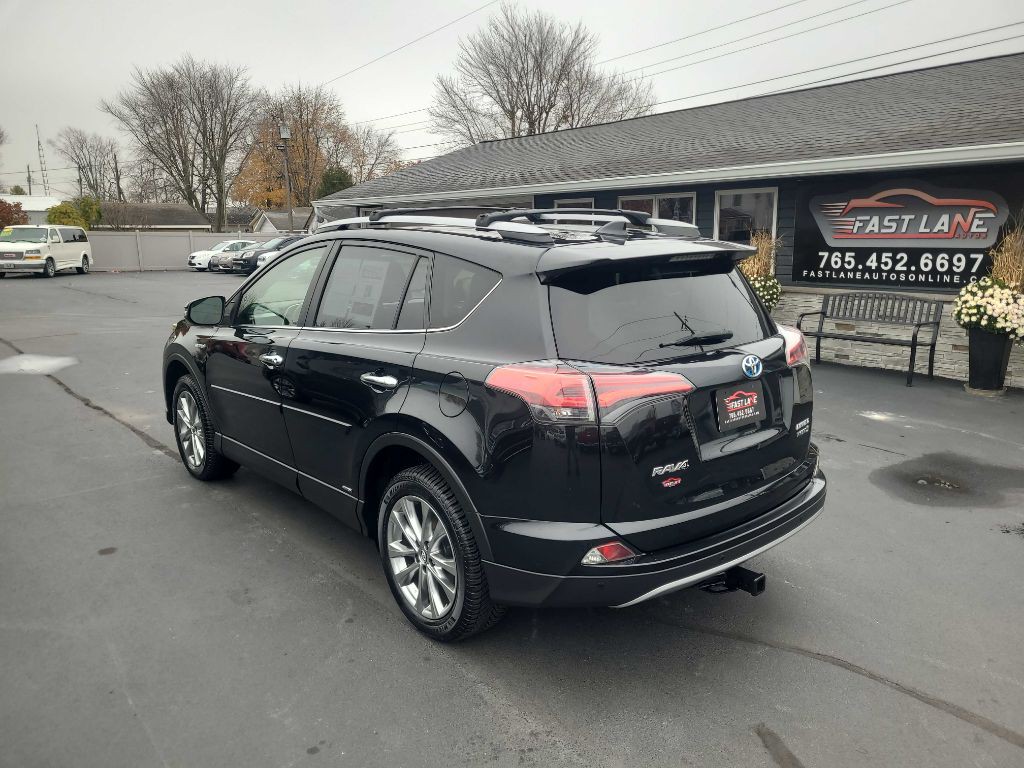 2017 Toyota Rav4 Image 3