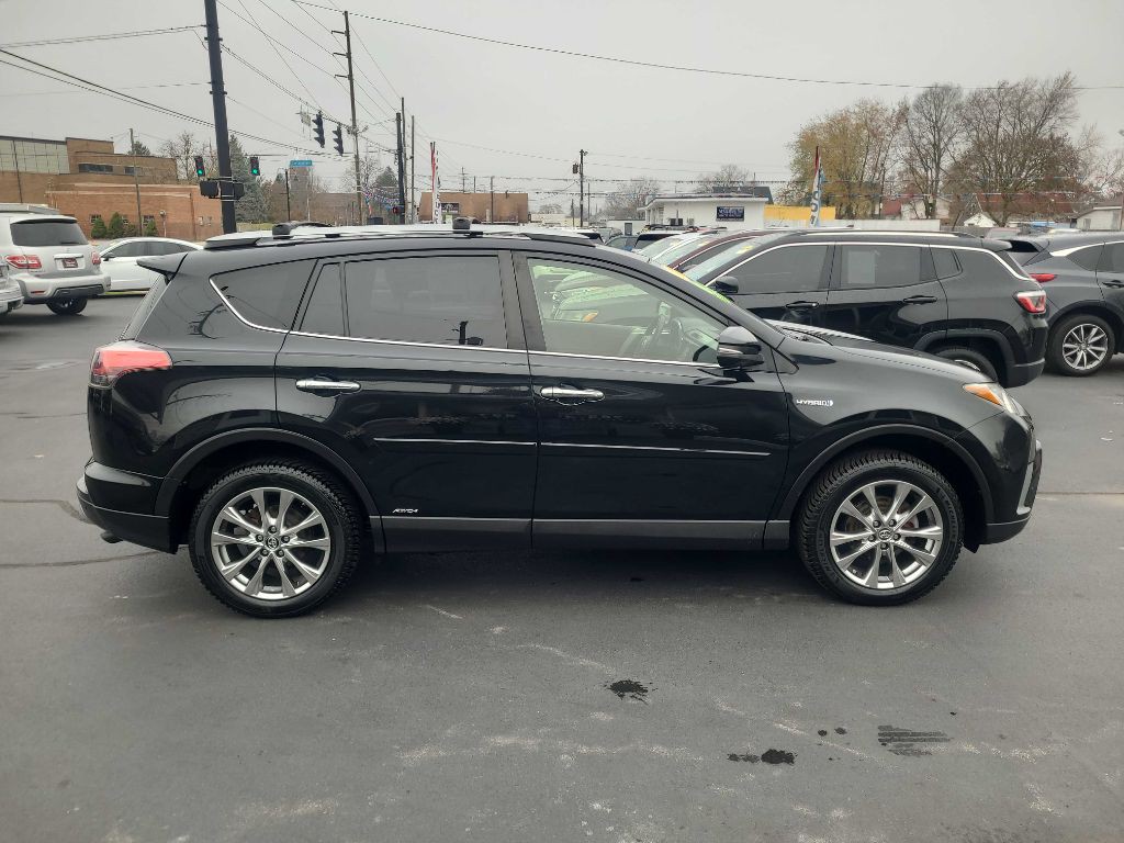 2017 Toyota Rav4 Image 6