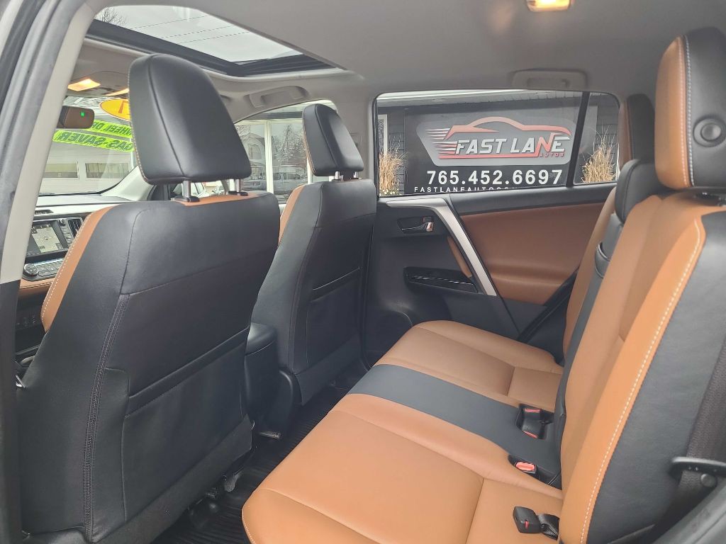 2017 Toyota Rav4 Image 9