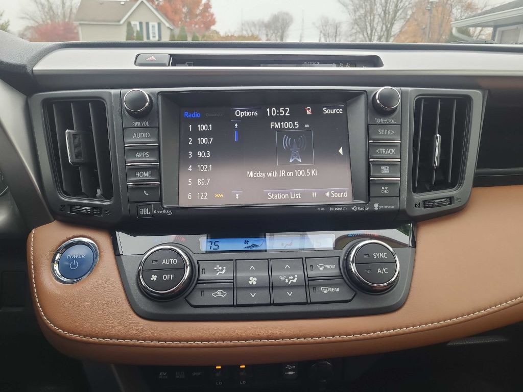 2017 Toyota Rav4 Image 27