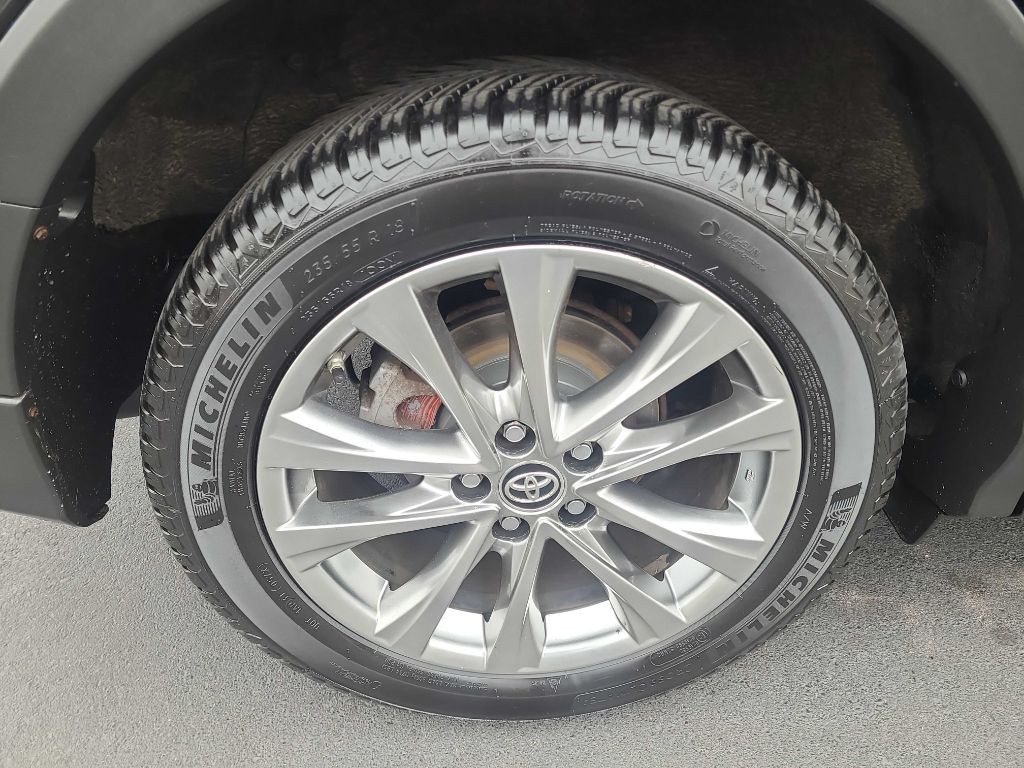 2017 Toyota Rav4 Image 41