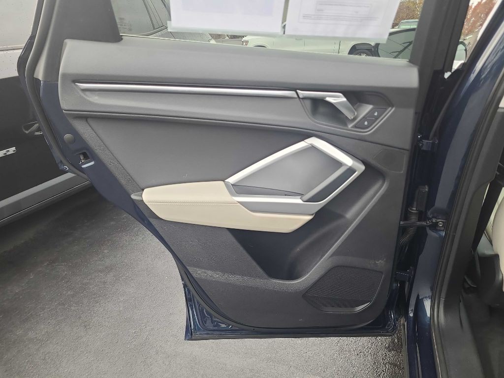 2020 Audi Q3 Image 33