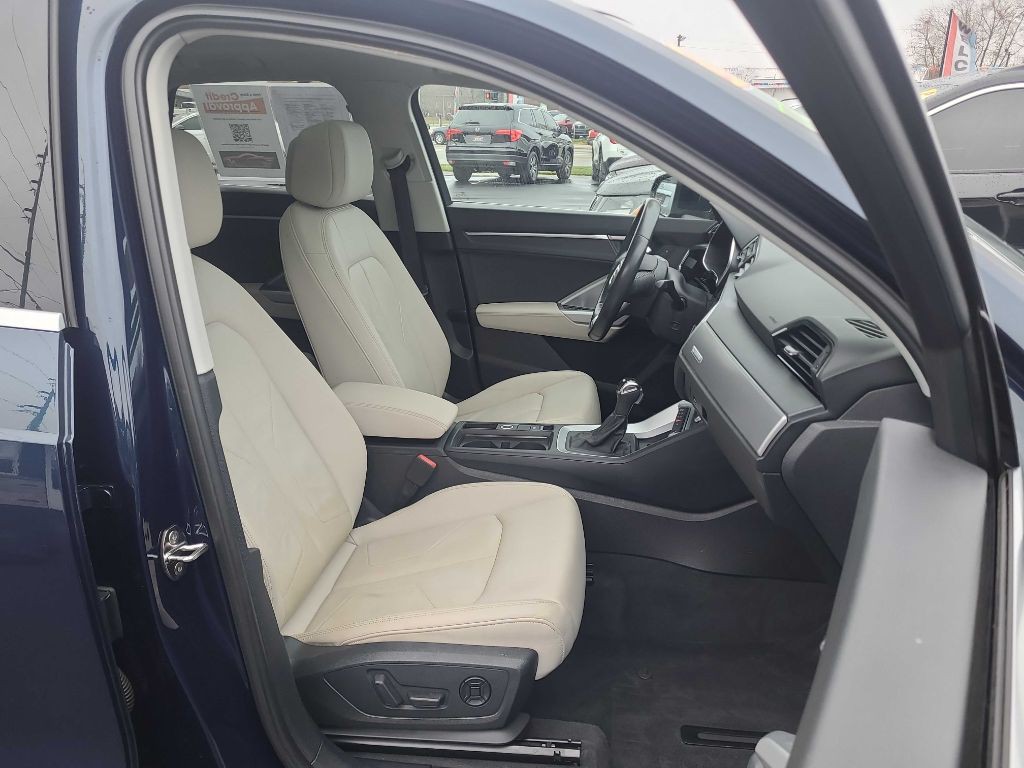 2020 Audi Q3 Image 12