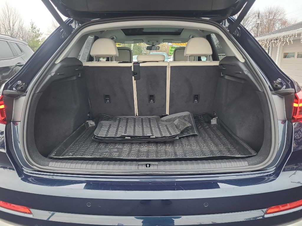 2020 Audi Q3 Image 15