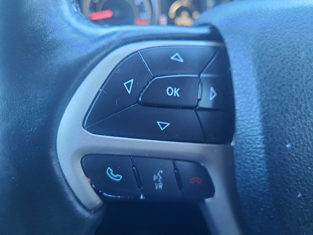 2014 Jeep Cherokee Image 18