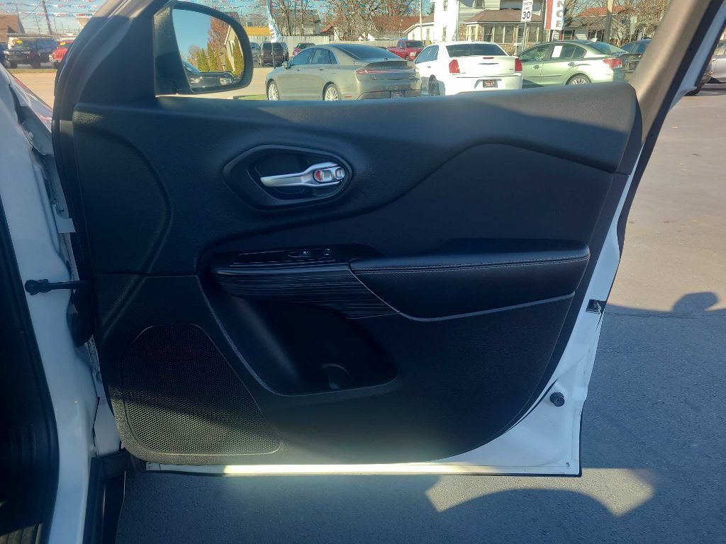 2014 Jeep Cherokee Image 27