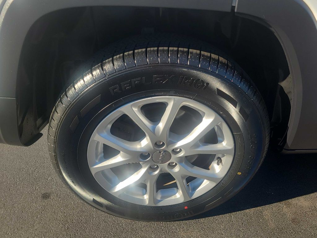 2014 Jeep Cherokee Image 30