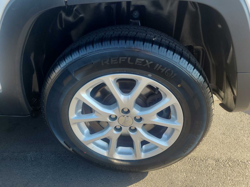 2014 Jeep Cherokee Image 31