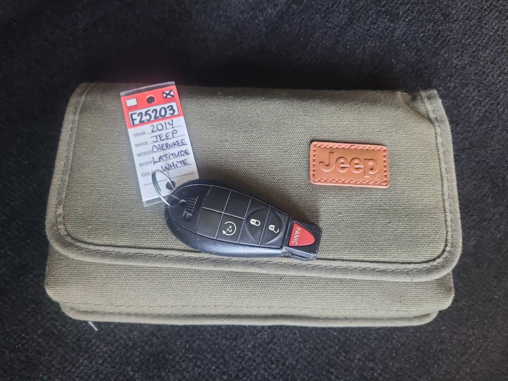 2014 Jeep Cherokee Image 33