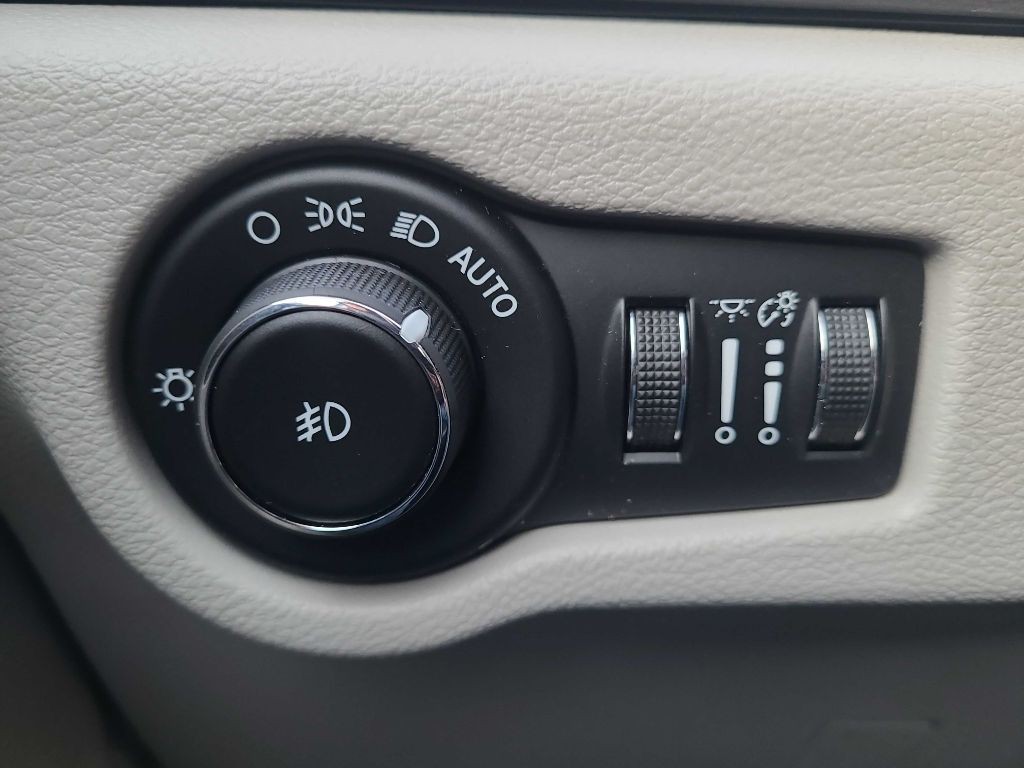 2018 Chrysler Pacifica Image 19