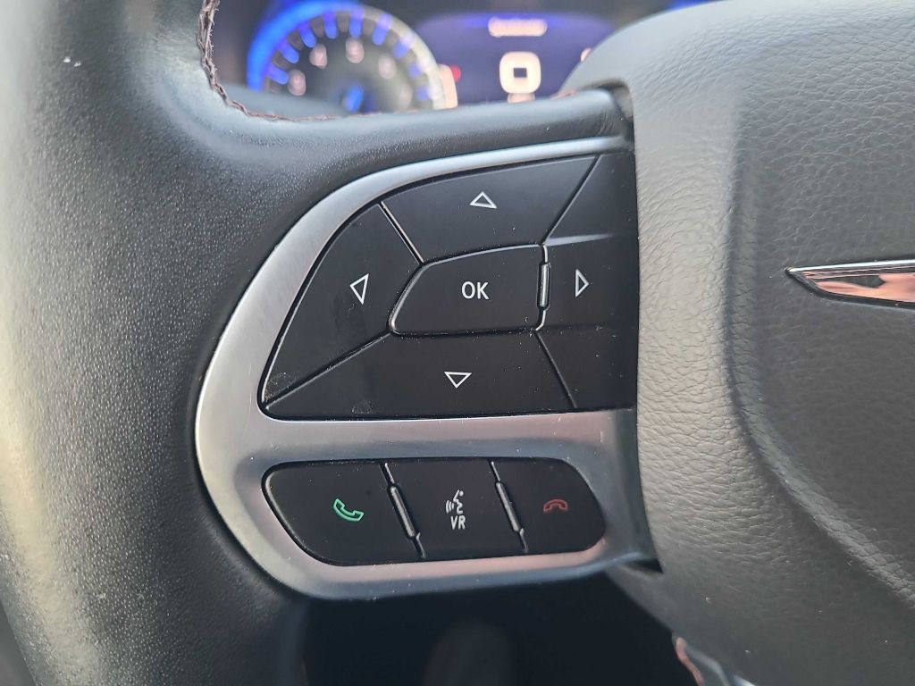 2018 Chrysler Pacifica Image 22