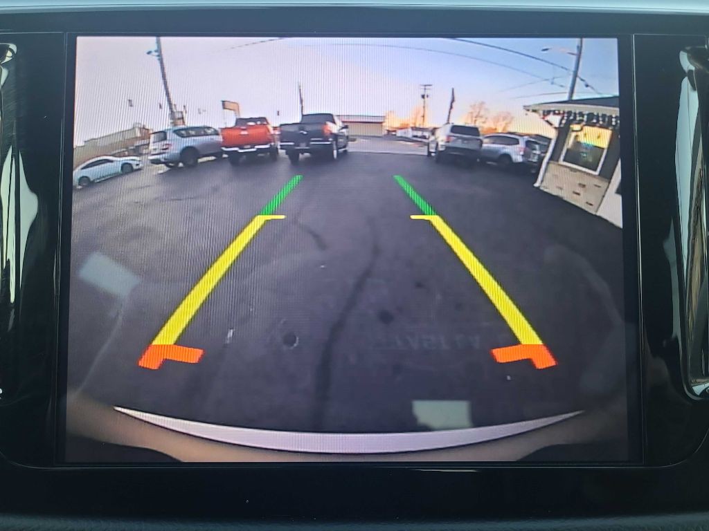 2018 Chrysler Pacifica Image 26