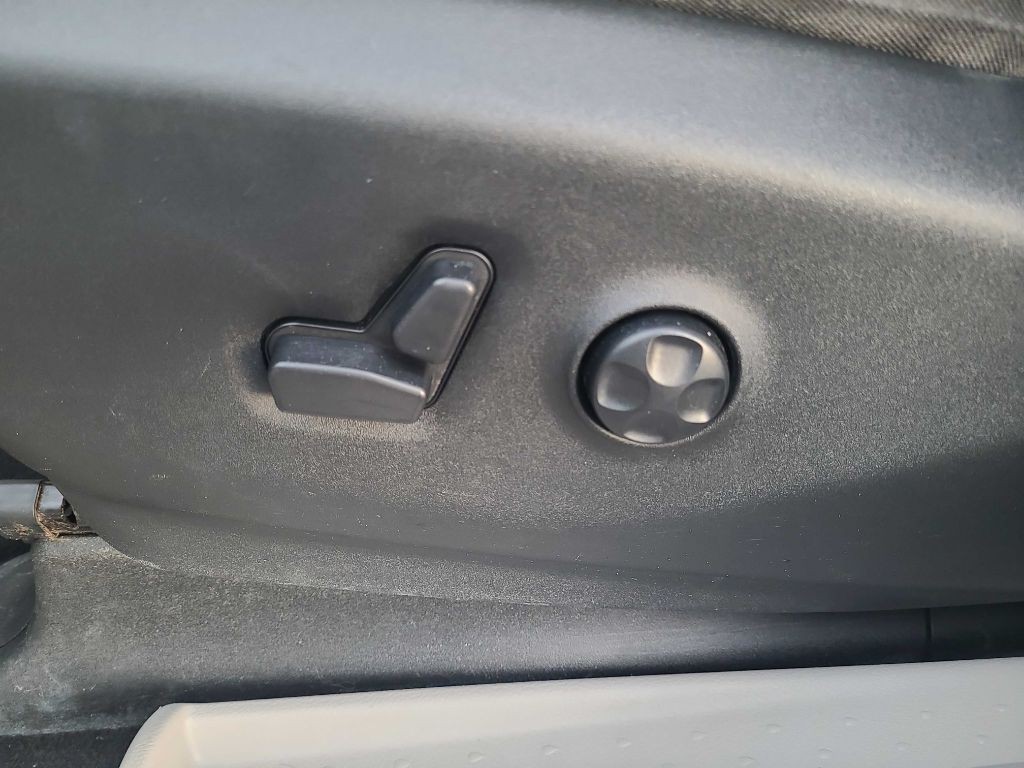 2018 Chrysler Pacifica Image 32