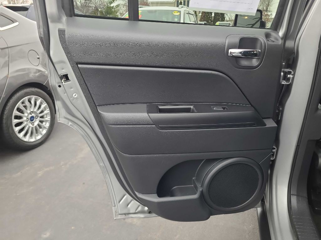 2016 Jeep Patriot Image 27