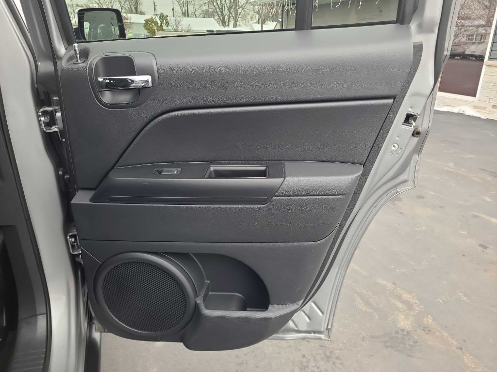 2016 Jeep Patriot Image 30