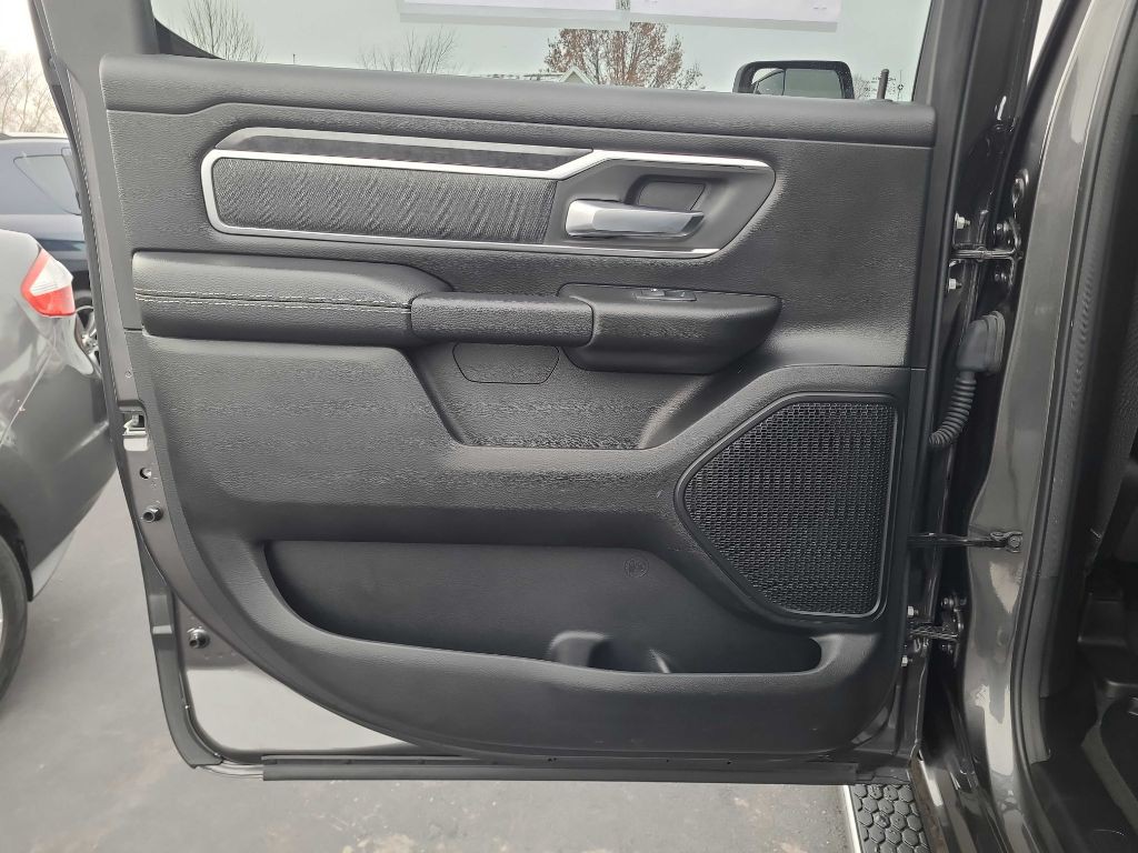 2019 RAM 1500 Image 32