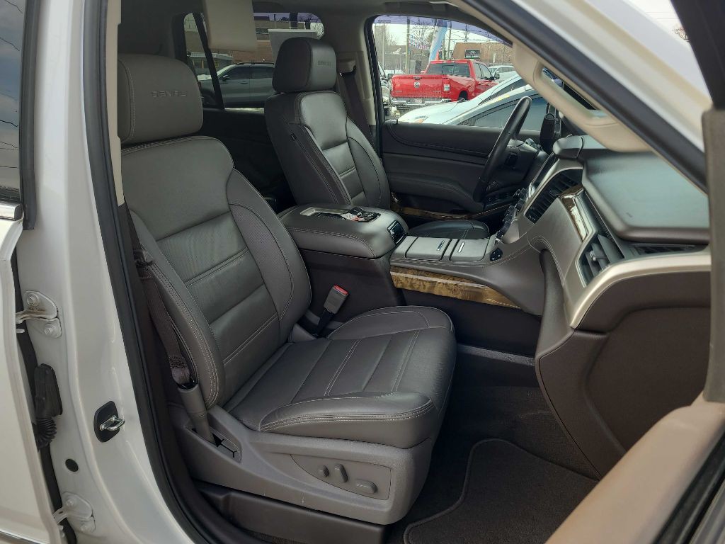 2017 GMC Yukon Image 12