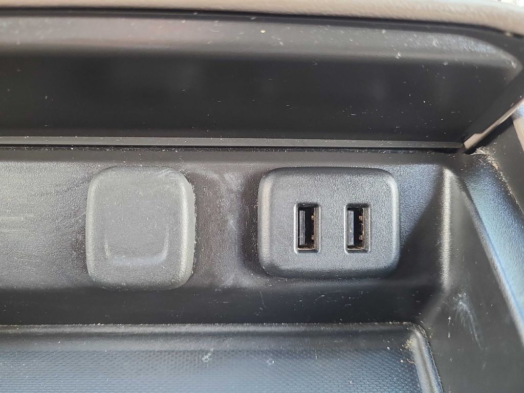 2017 GMC Yukon Image 33