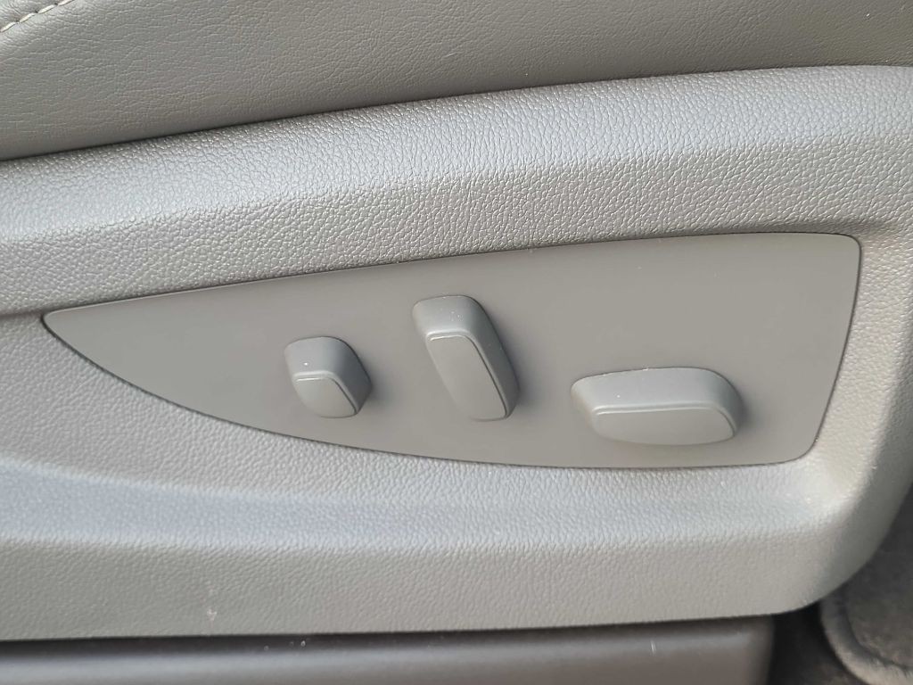 2017 GMC Yukon Image 37