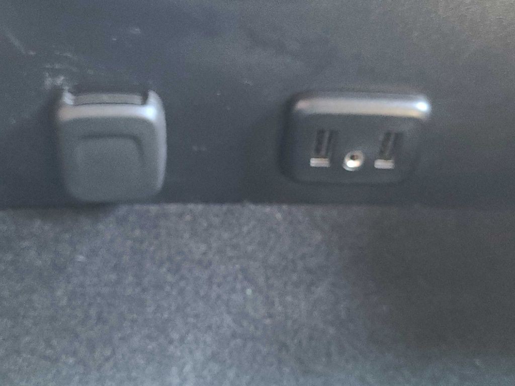 2018 Chevrolet Silverado 1500 Image 24