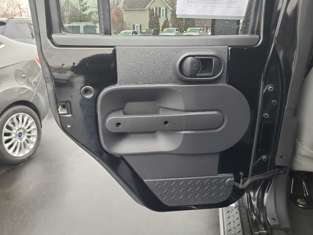 2009 Jeep Wrangler Unlimited Image 25